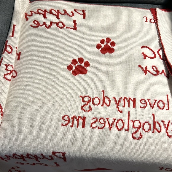 Domain ‘Puppy Love’ Sayings Throw Blanket - Picture 2 of 2